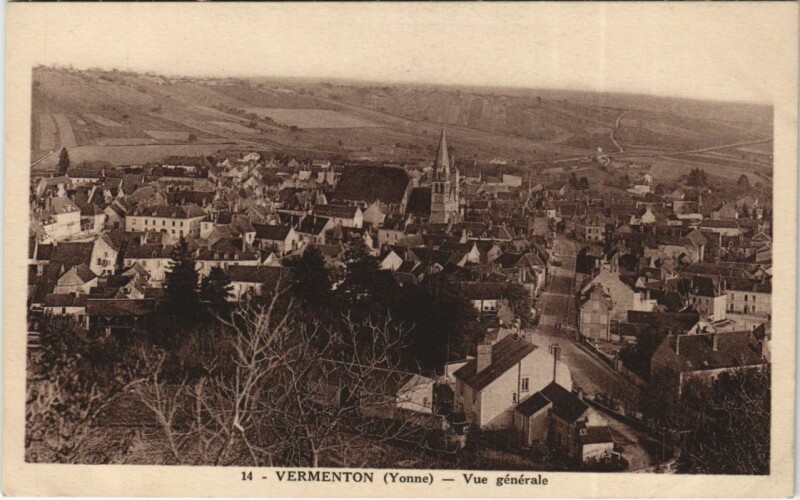 Carte postale ancienne Vermenton Vue Generale à Vermenton