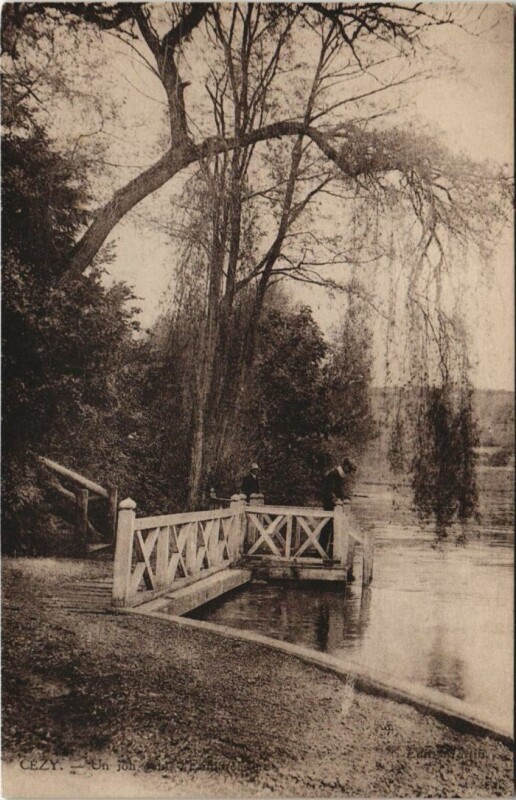 Carte postale ancienne Cezy Un Joli Coin d'Embarcadere