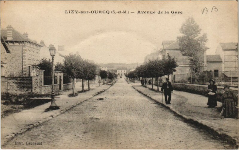 Carte postale ancienne Lizy-Sur-Ourcq Avenue de la gare à Lizy-sur-Ourcq