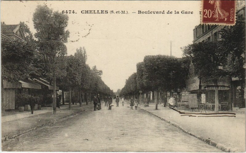Carte postale ancienne Chelles Boulevard de la gare à Chelles