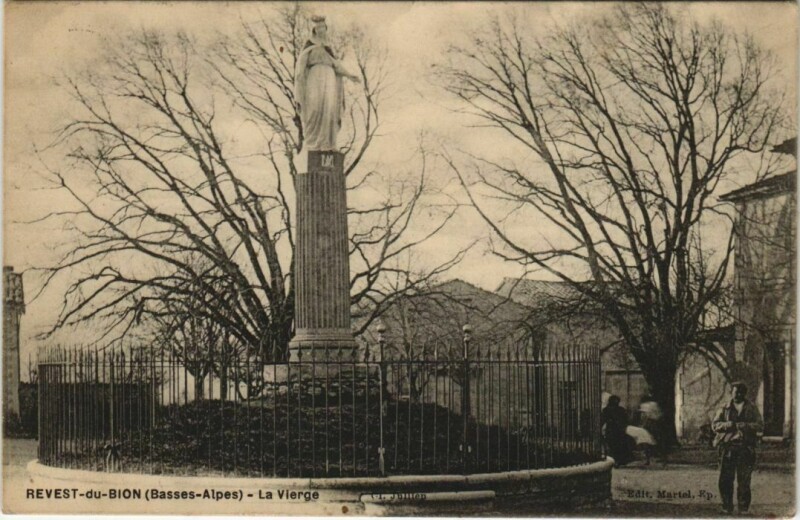Carte postale ancienne Revest-du-Bion La Vierge