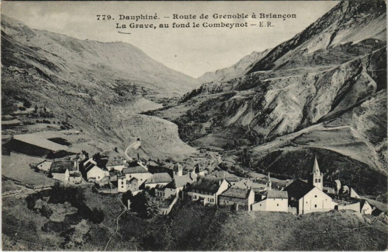 Carte postale ancienne La Grave Vue Panoramique à La Grave