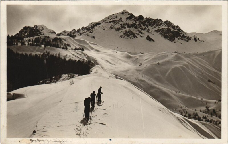 Carte postale ancienne Excursion en Haute Montagnes