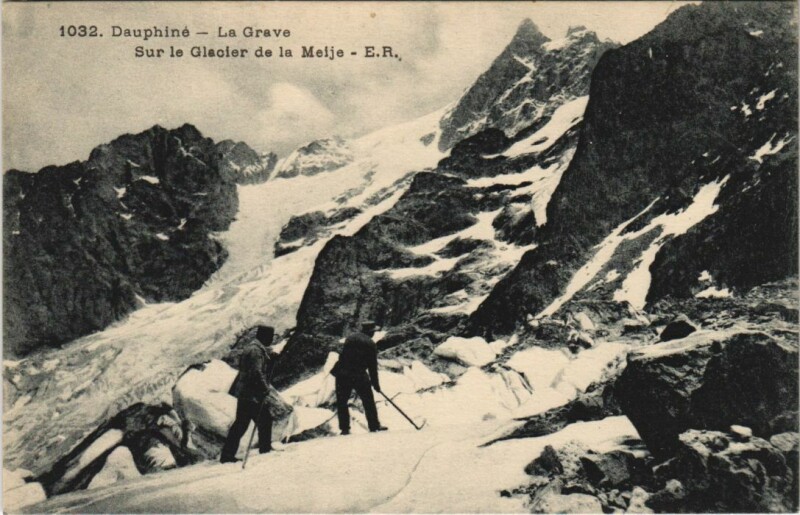 Carte postale ancienne La Grave Sur le Glacier de la Meije à La Grave