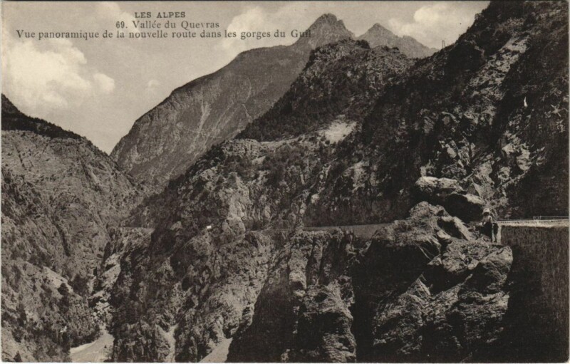 Carte postale ancienne Vallee de Queyras - Vue de la Nouvelle Route