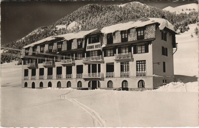 Carte postale ancienne Montgenevre Le Grand Hotel