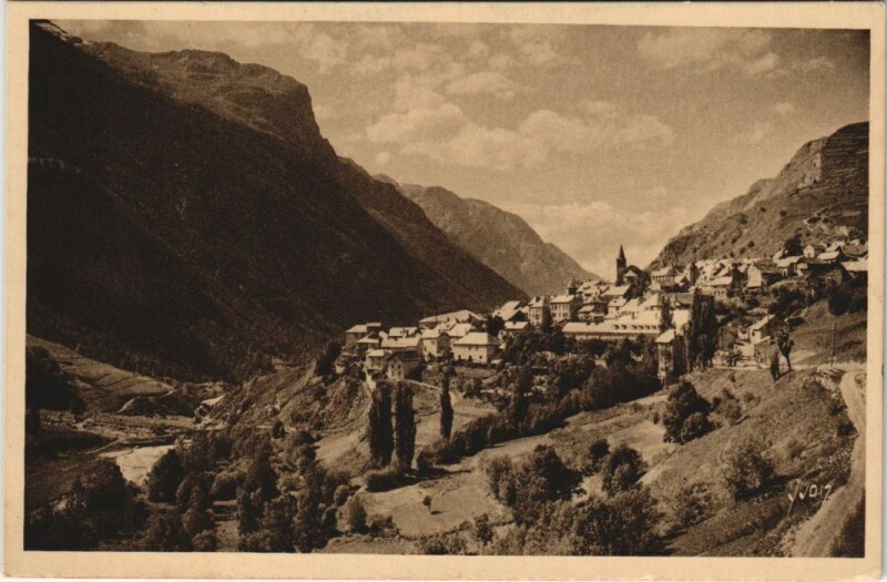 Carte postale ancienne La Grave et Vallee de la Romanche à La Grave