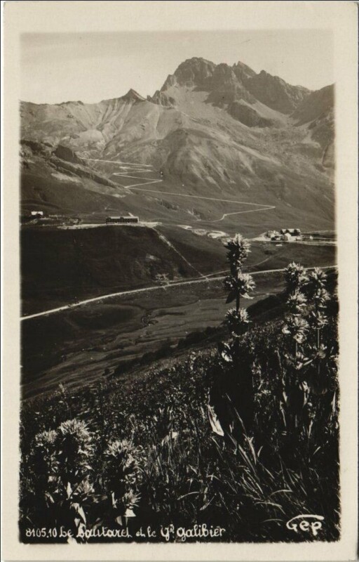 Carte postale ancienne Le Lautaret et le Grand Galibier