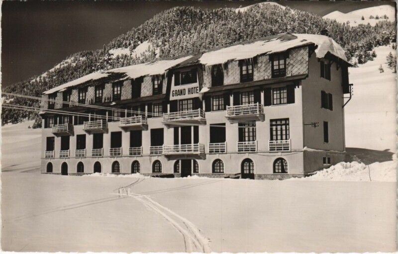 Carte postale ancienne Montgenevre Le Grand Hotel