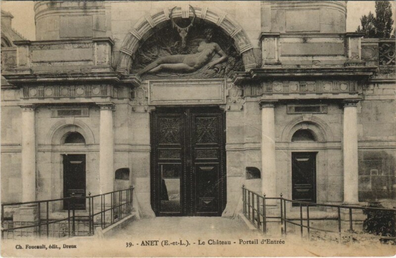 Carte postale ancienne Anet Le Chateau ,Portail d'Entree France