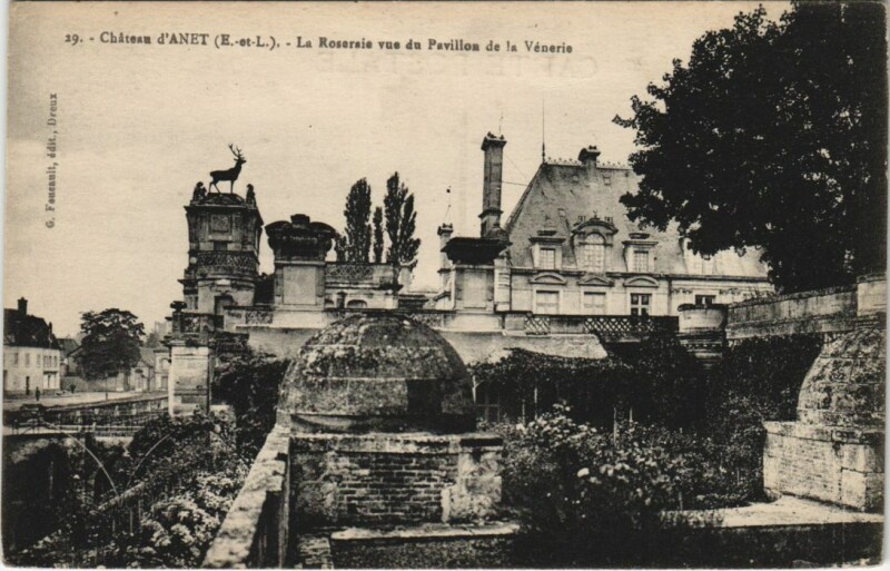 Carte postale ancienne Anet La Roseraie vue du Pavillon de la Venerie France