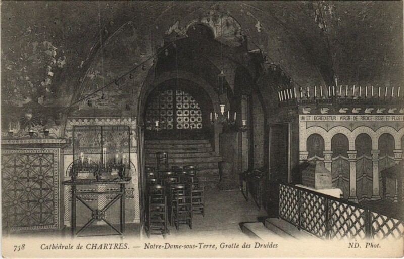 Carte postale ancienne Chartres Cathedrale N.-D. Sous Terre France à Chartres