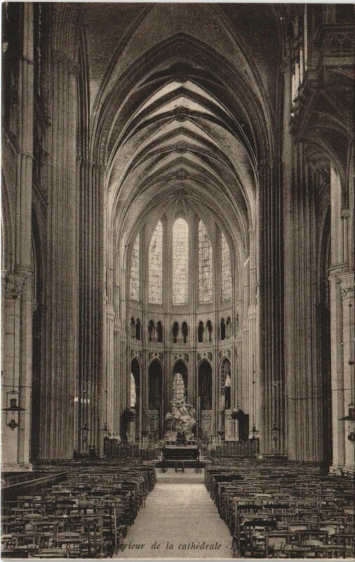 Carte postale ancienne Chartres Interieur de la Cathedrale France à Chartres