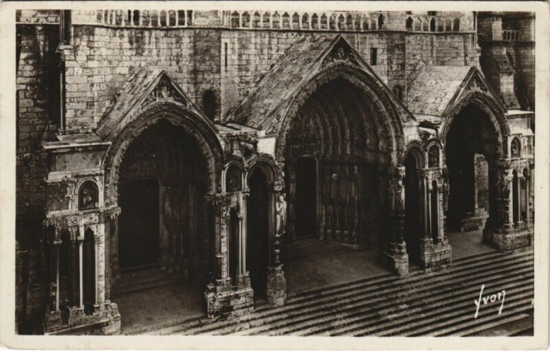 Carte postale ancienne Chartres Portail Nord de la Cathedrale France à Chartres