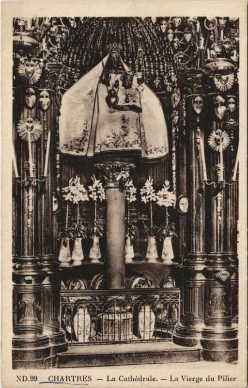 Carte postale ancienne Chartres Cathedrale Vierge du Pilier France à Chartres