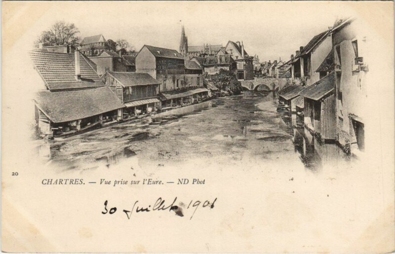 Carte postale ancienne Chartres vue prise sur l'Eure France à Chartres