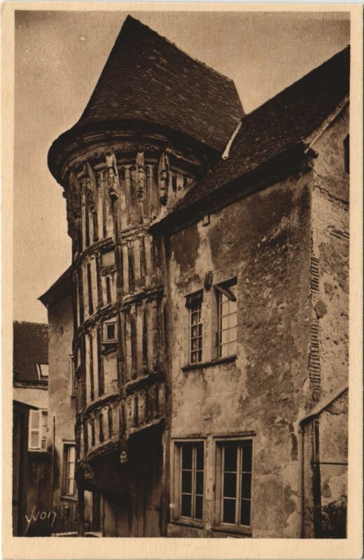 Carte postale ancienne Chartres Escalier de la Reine Berthe France à Chartres