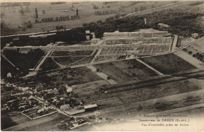 Carte postale ancienne Dreux Sanatorium France à Dreux