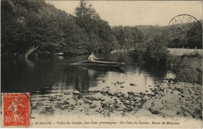 Carte postale ancienne Avallon Un Coin du Cousin, Route de Melusien France à Avallon
