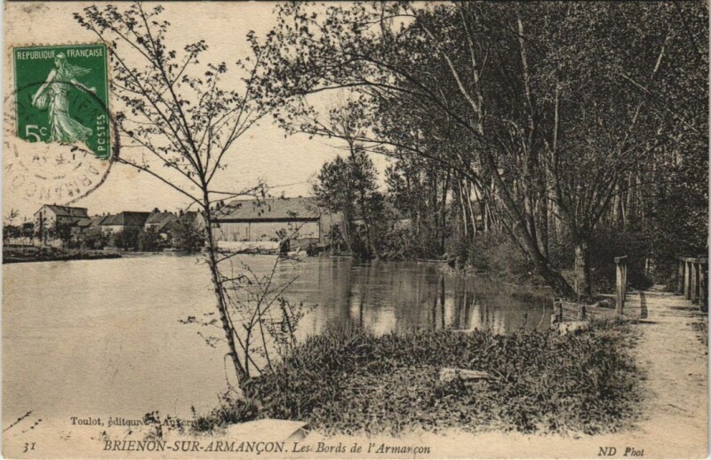 Carte postale ancienne Brienon Les Bords de l'Armancon France