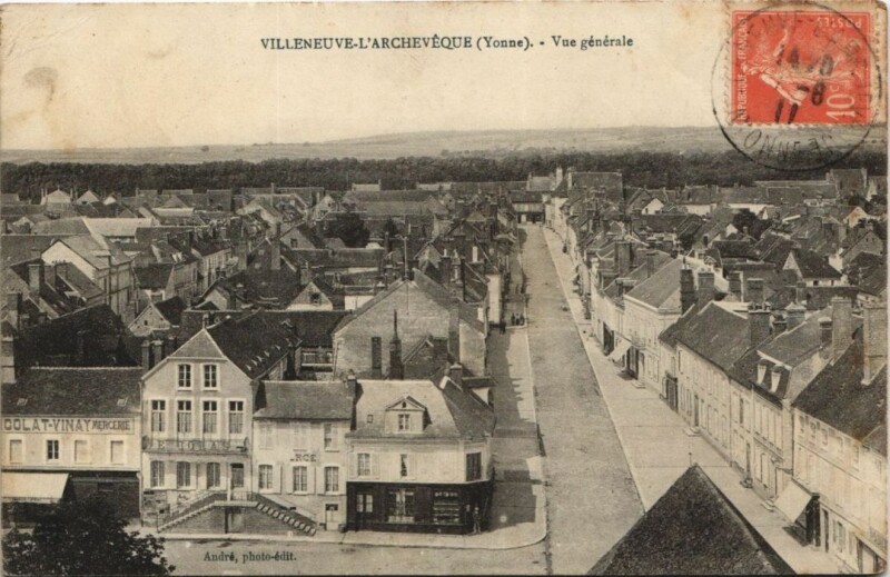 Carte postale ancienne Villeneuve-L'Archeveque Vue Generale France