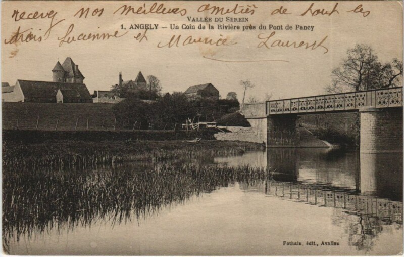 Carte postale ancienne Angely Un Coin de la Riviere France à Angely