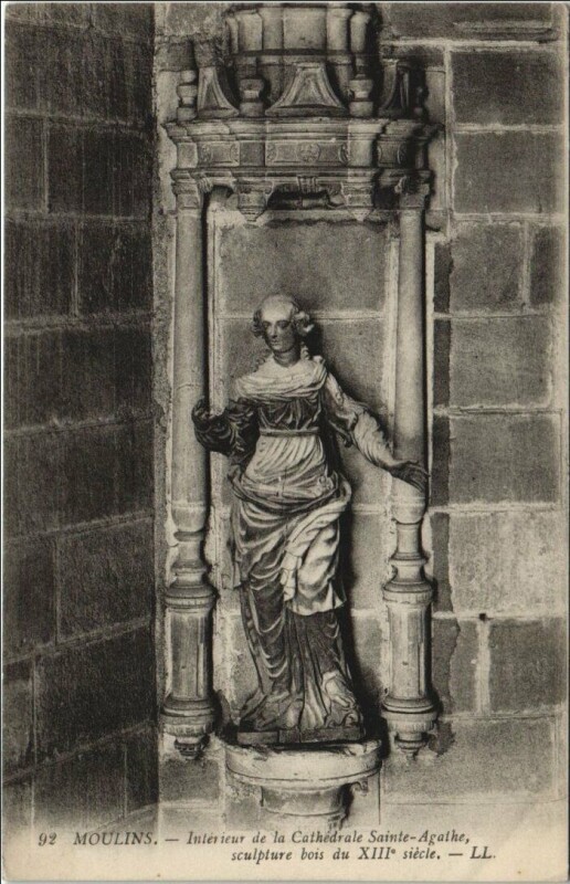 Carte postale ancienne Moulins Interieur de la Cathedrale Sainte-Agathe à Moulins