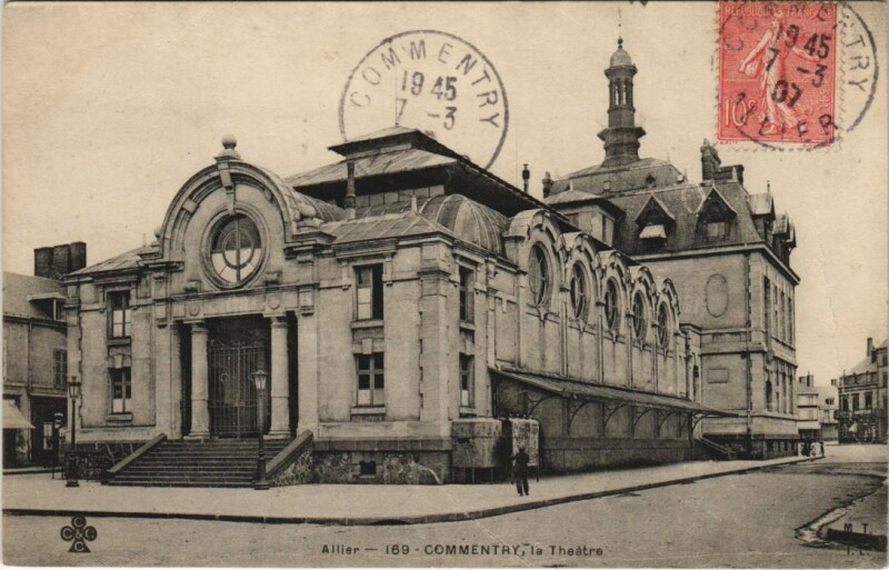Carte postale ancienne Commentry Le Theatre à Commentry