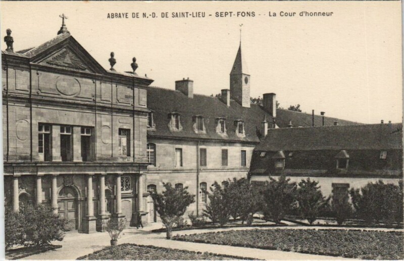 Carte postale ancienne Dompierre-sur-Besbre Abbaye de N.-D. De Saint-Lieu - Sept-Fons à Dompierre-sur-Besbre
