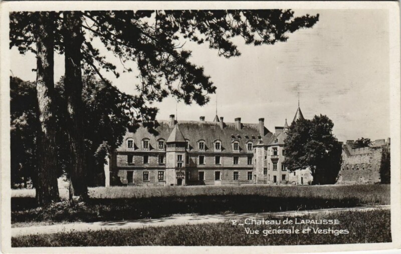 Carte postale ancienne Lapalisse Chateau de Lapalisse - Vue Generale et Vestiges à Lapalisse