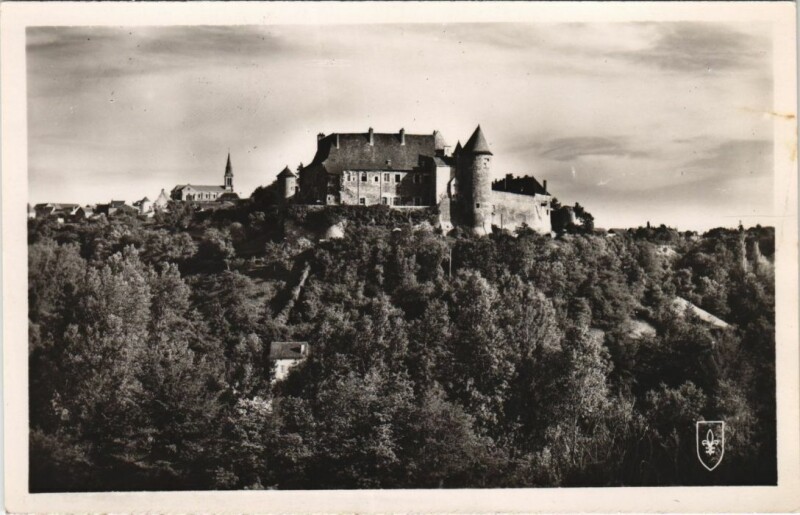 Carte postale ancienne Chantelle L'Abbaye à Chantelle