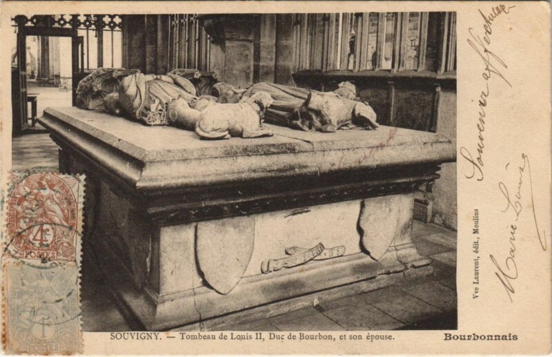 Carte postale ancienne Souvigny Tombeau de Louis Ii à Souvigny