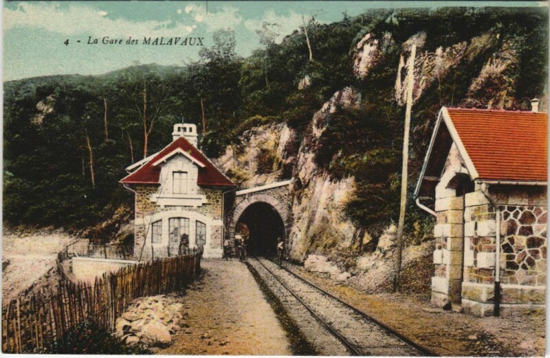Carte postale ancienne La Gare des Malavaux
