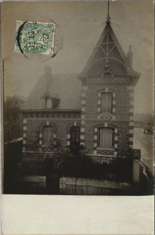 Carte postale ancienne Allier - House Scene - Photo Postcard