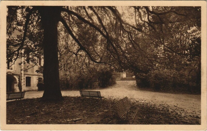 Carte postale ancienne Chateauroux L'Entree du Lycee France