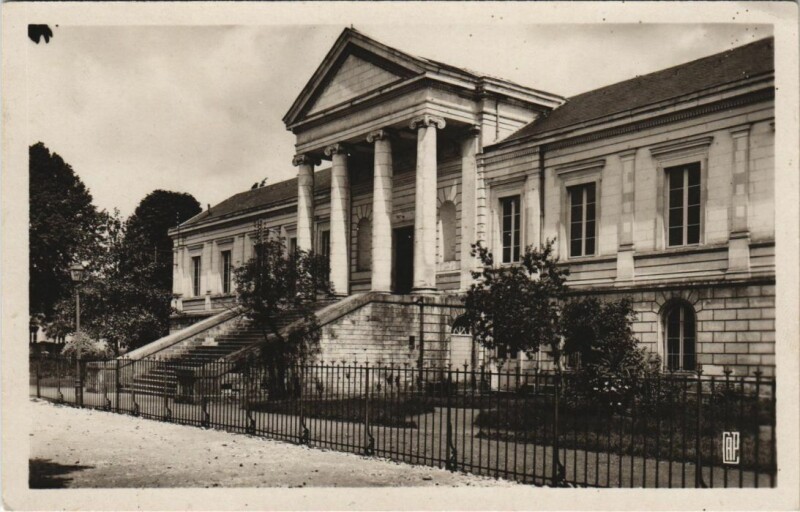 Carte postale ancienne Chateauroux Palais de Justice France