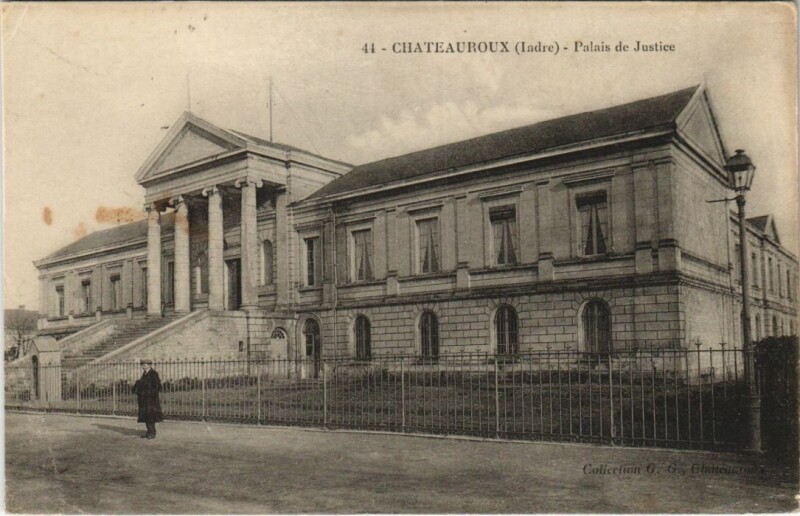 Carte postale ancienne Chateauroux Palais de Justice France