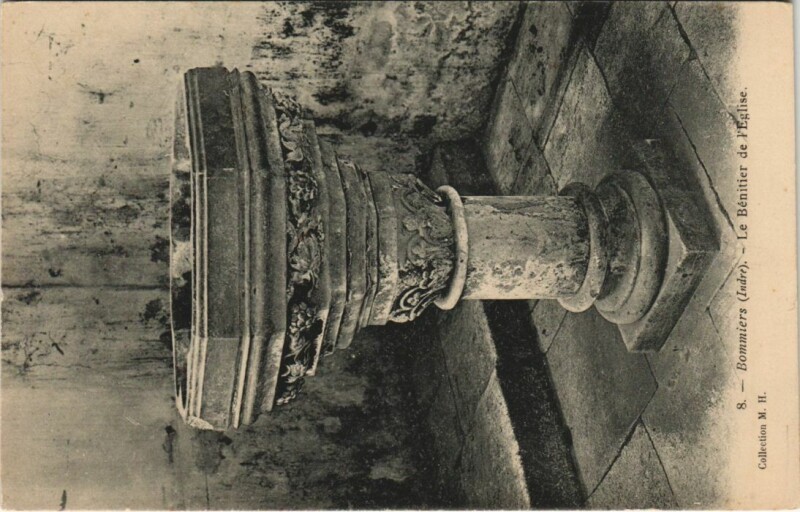 Carte postale ancienne Bommiers Le Benitier de l'Eglise France à Bommiers