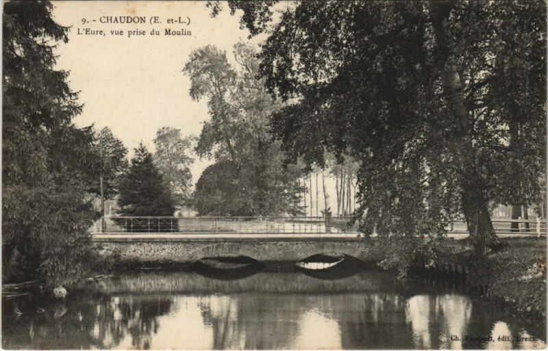 Carte postale ancienne Chaudon L'Eure - Vue prise du Moulin à Chaudon