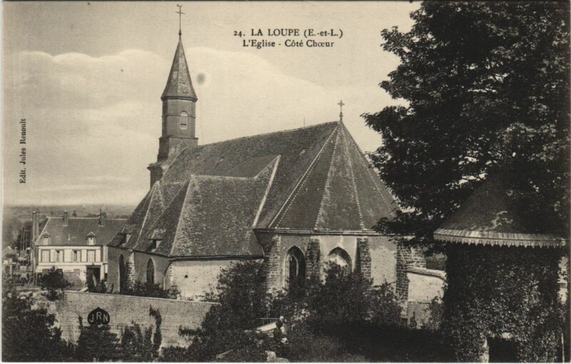 Carte postale ancienne La Loupe L'Eglise - Cote Choeur à La Loupe