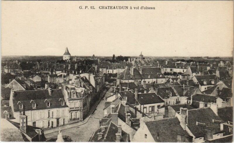 Carte postale ancienne Chateaudun a Vol d'Oiseau