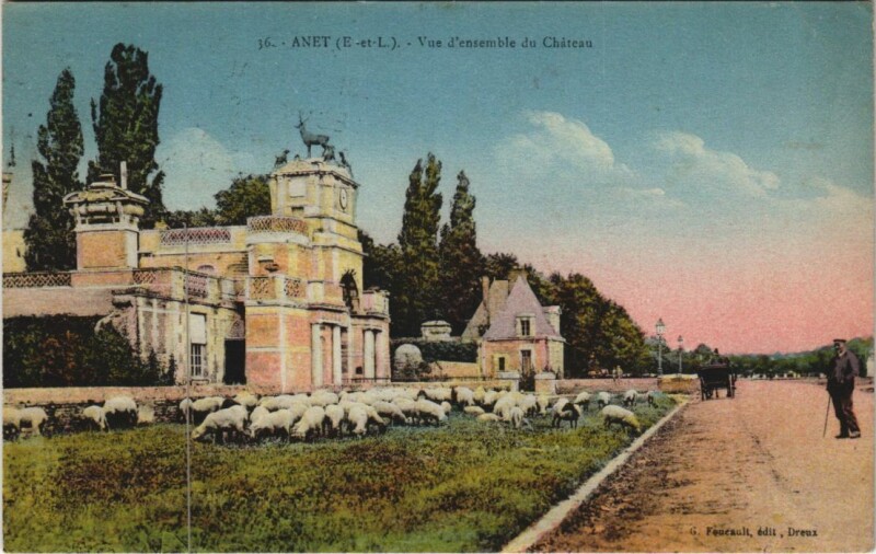 Carte postale ancienne Anet Vue d'Ensemble du Chateau