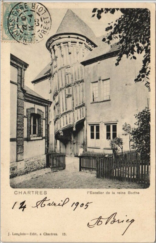 Carte postale ancienne Chartres L'Escalier de la Reine Berthe à Chartres