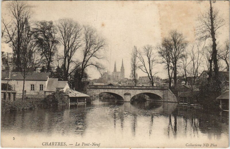 Carte postale ancienne Chartres Le Pont-Neuf à Chartres