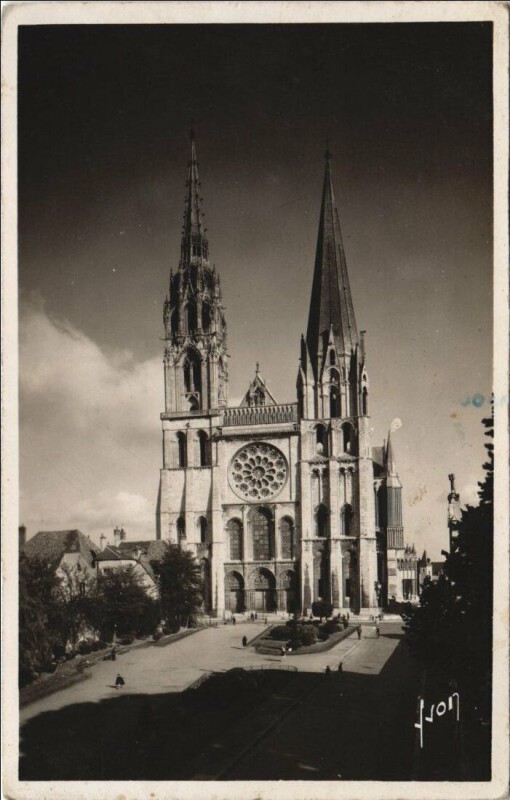 Carte postale ancienne Chartres La Cathedrale à Chartres