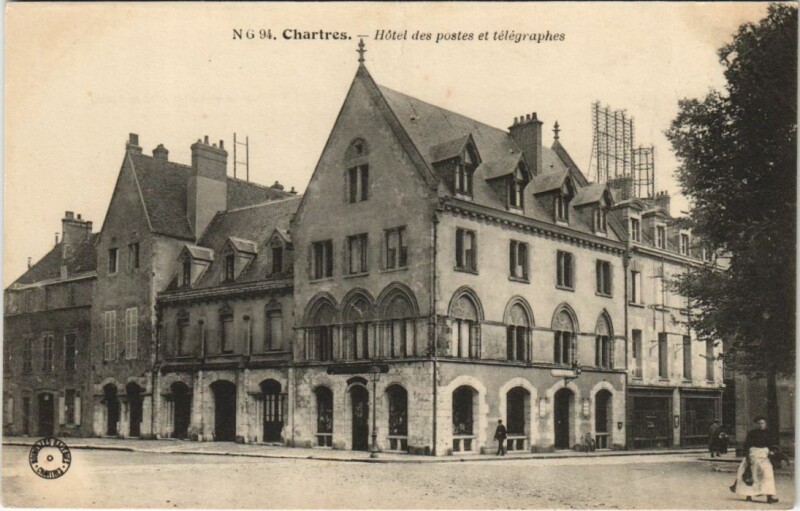 Carte postale ancienne Chartres Hotel des Postes et Telegraphes à Chartres