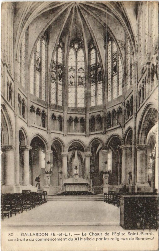 Carte postale ancienne Gallardon Le Choeur de l'Eglise Saint-Pierre à Gallardon