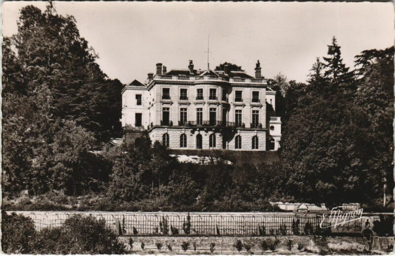Carte postale ancienne Saint-Remy-sur-Avre Chateau