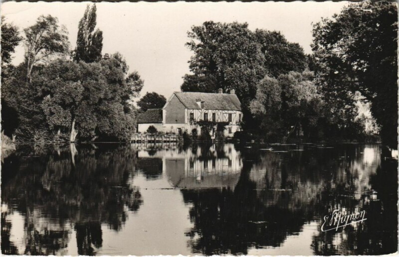 Carte postale ancienne Anet Le Moulin de la Barillette