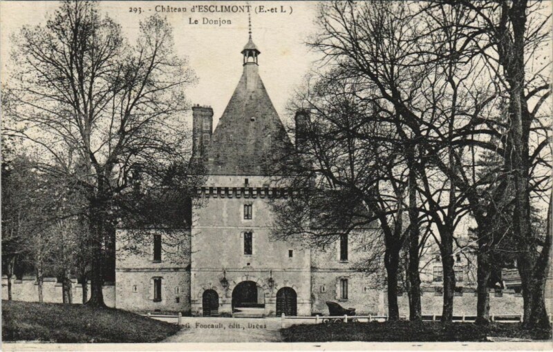 Carte postale ancienne Chateau d'Esclimont - Le Donjon